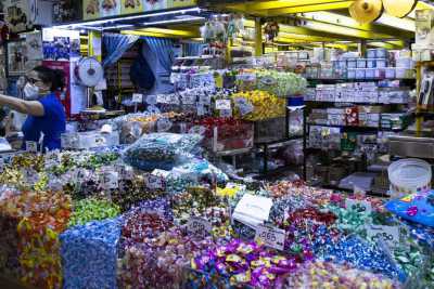 Bari, Marnarid e Caputo: tra caramelle e confetti viaggio nei due storici negozi di dolci